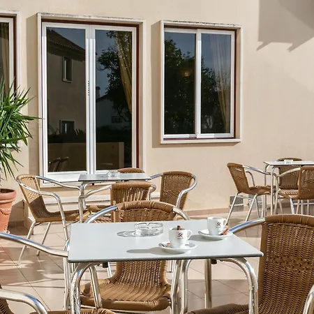 Отель Comendador Бомбаррал